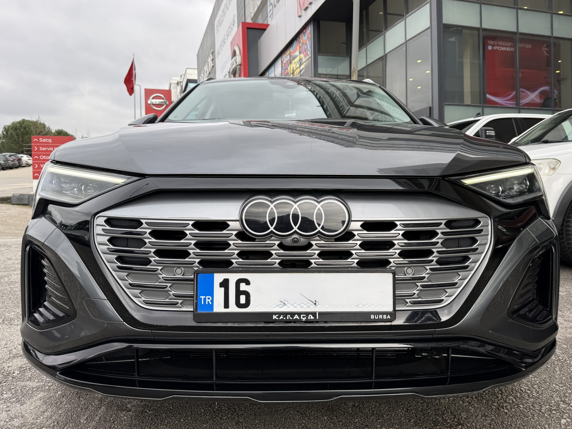 Fırat Karaçim'den Audi Q8 E-Tron Sportback 55 Quattro S-Line